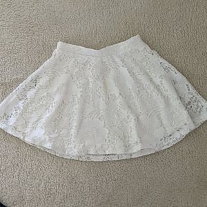 Aeropostale white lacey skirt